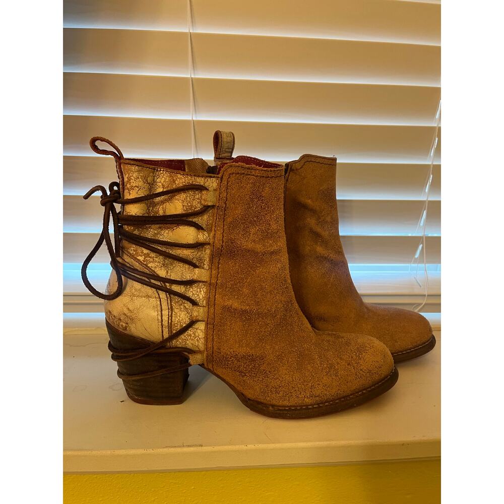 BED STU | Blaire Women’s 10 Distressed Leather Cobbler Series Heel Ankle Boots